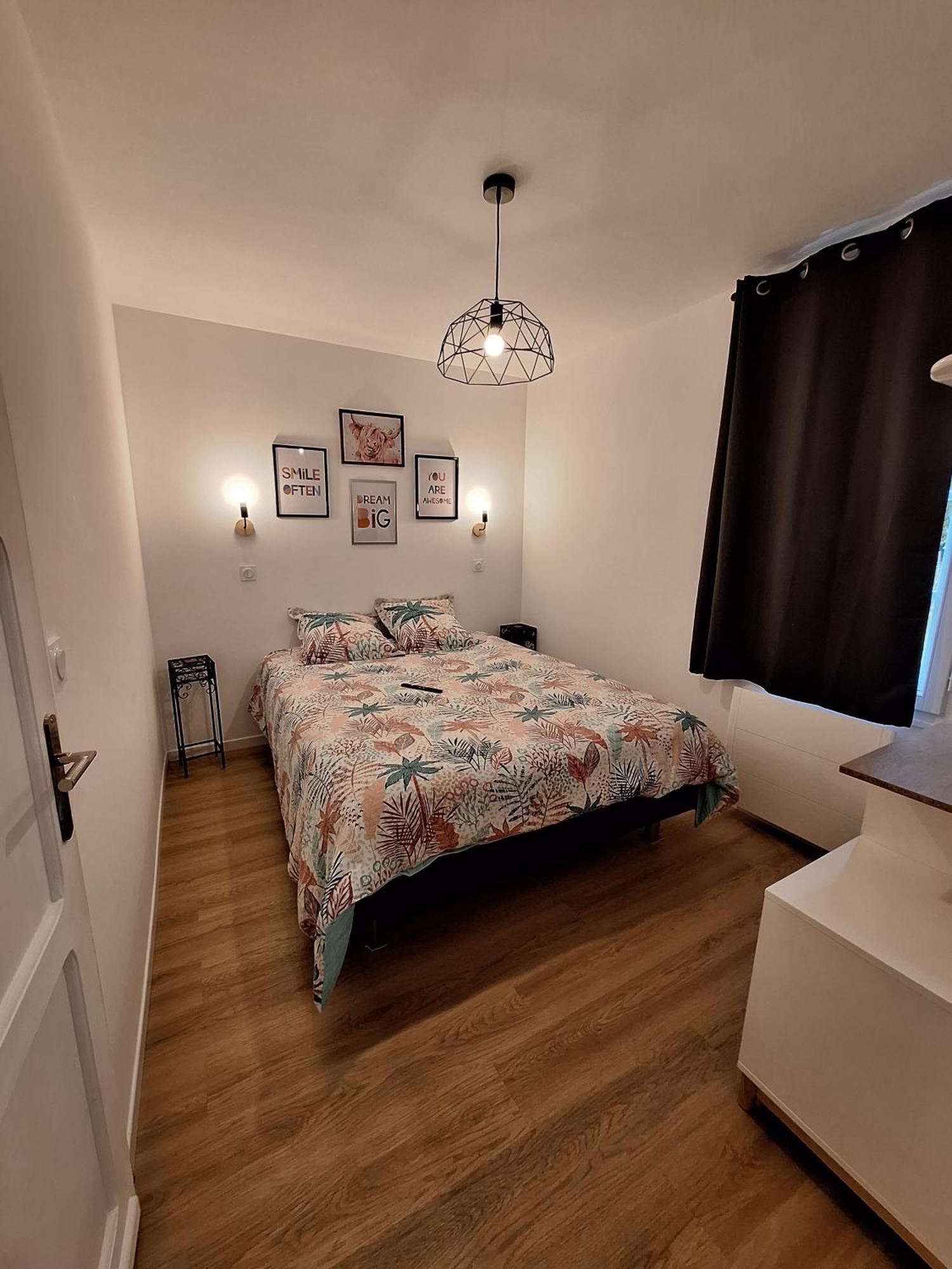 La Pinede Du Cheou, Piscine, Logement Independant, Parking, Draps, Wifi Fibre Mimizan Esterno foto