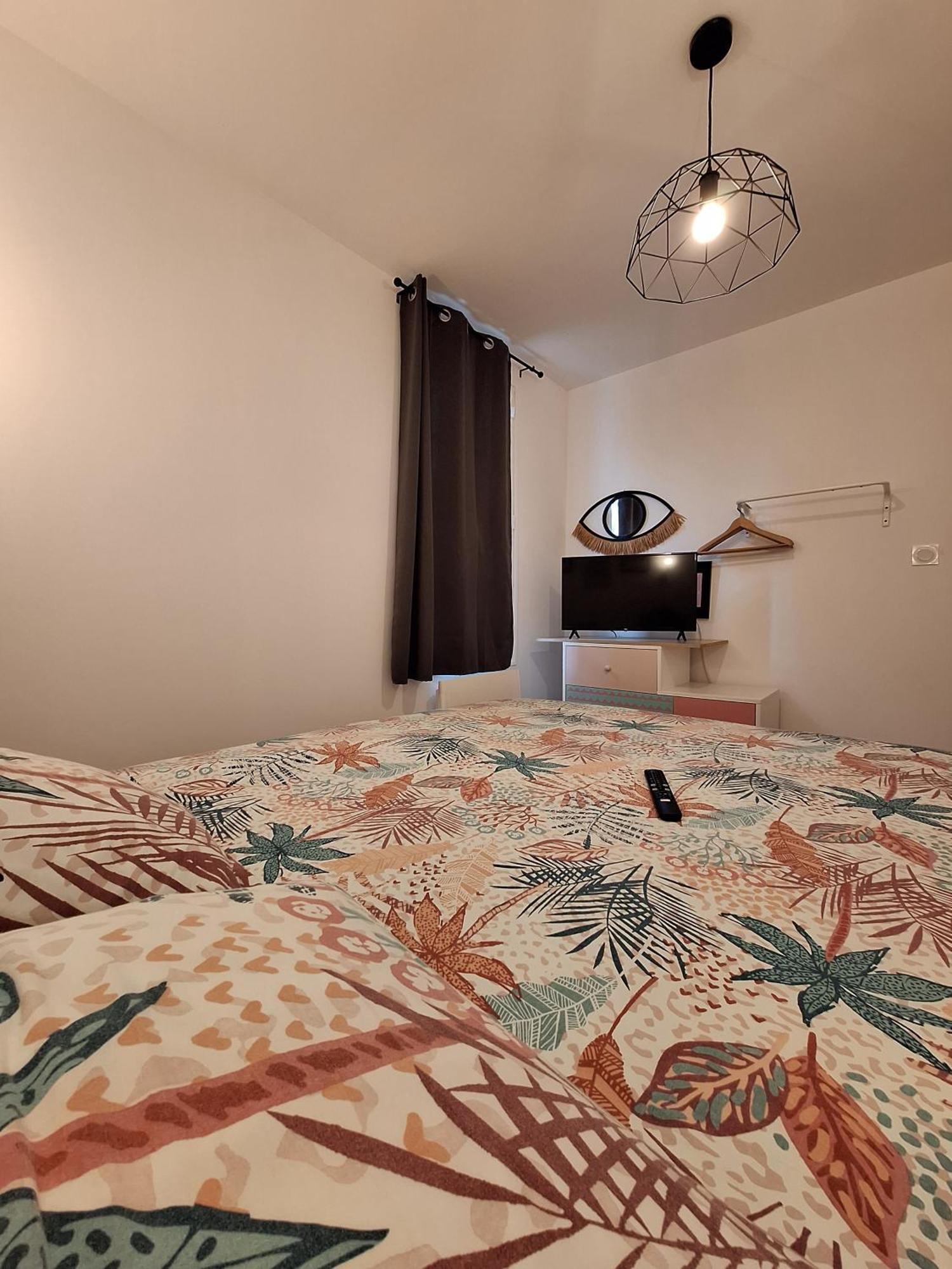 La Pinede Du Cheou, Piscine, Logement Independant, Parking, Draps, Wifi Fibre Mimizan Esterno foto